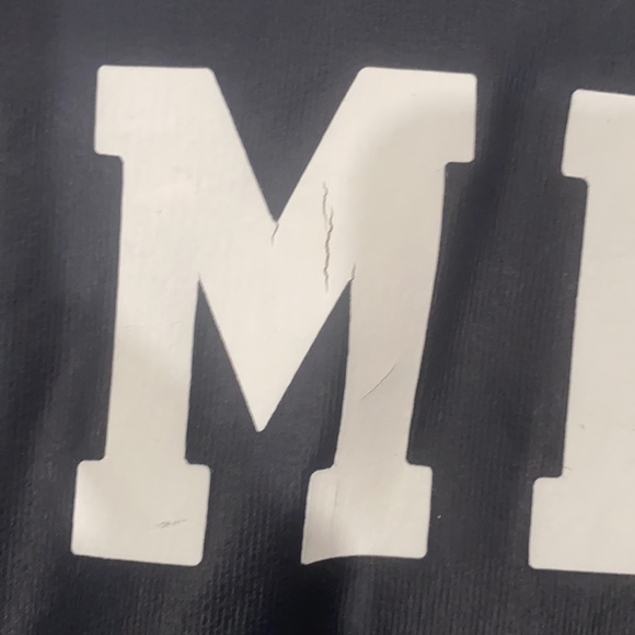 Tommy Hilfiger long sleeve - Picture 2 of 2